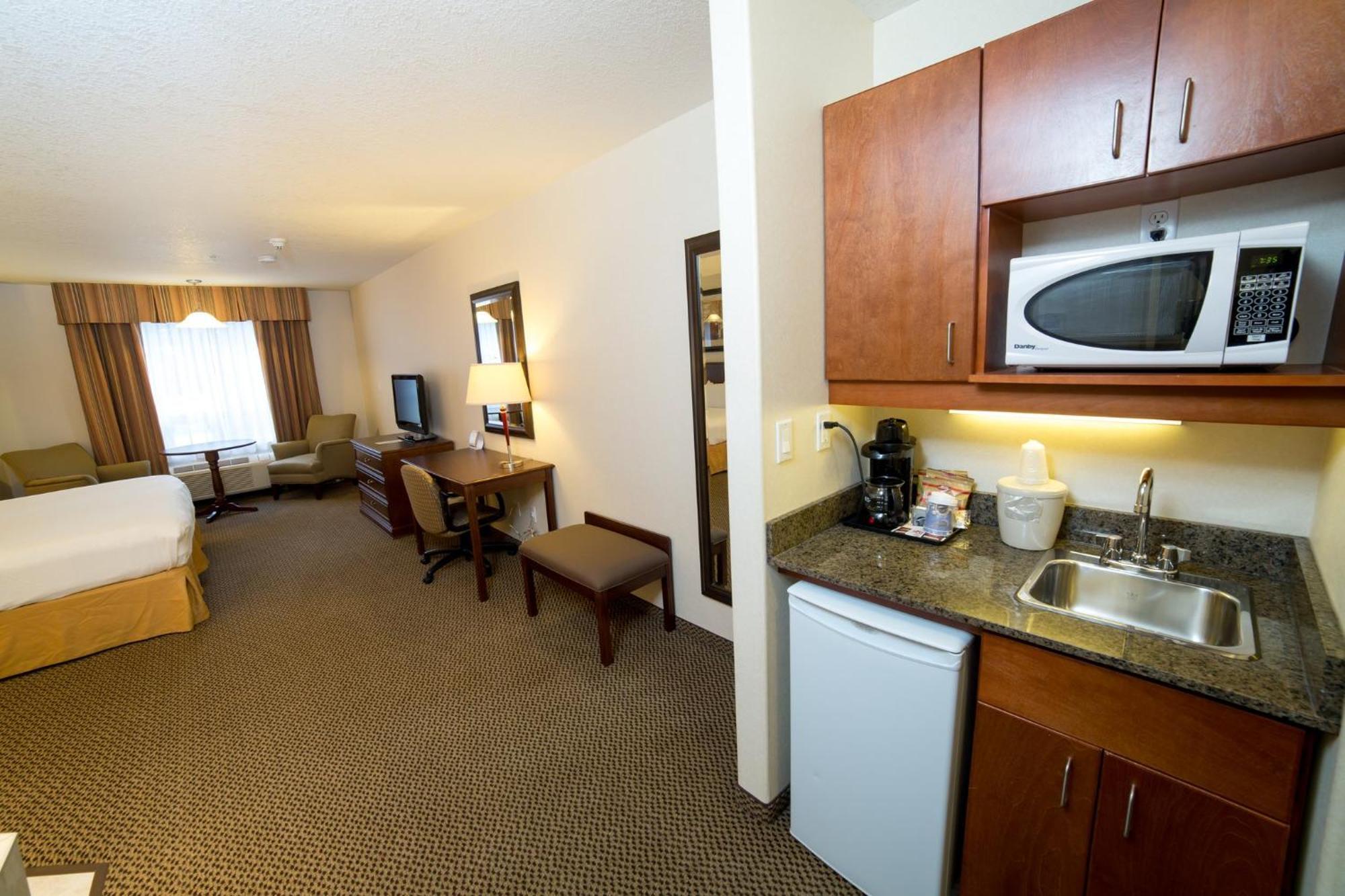 Holiday Inn Express Hotel & Suites - Slave Lake By Ihg Kültér fotó